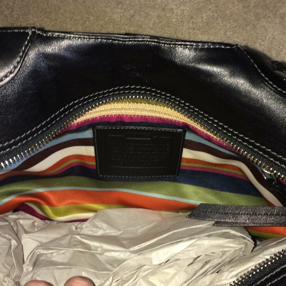 AUTHENTIC COACH SHOULDER BAG IN BLACK BAG PREOWNED - Picture 2 of 3